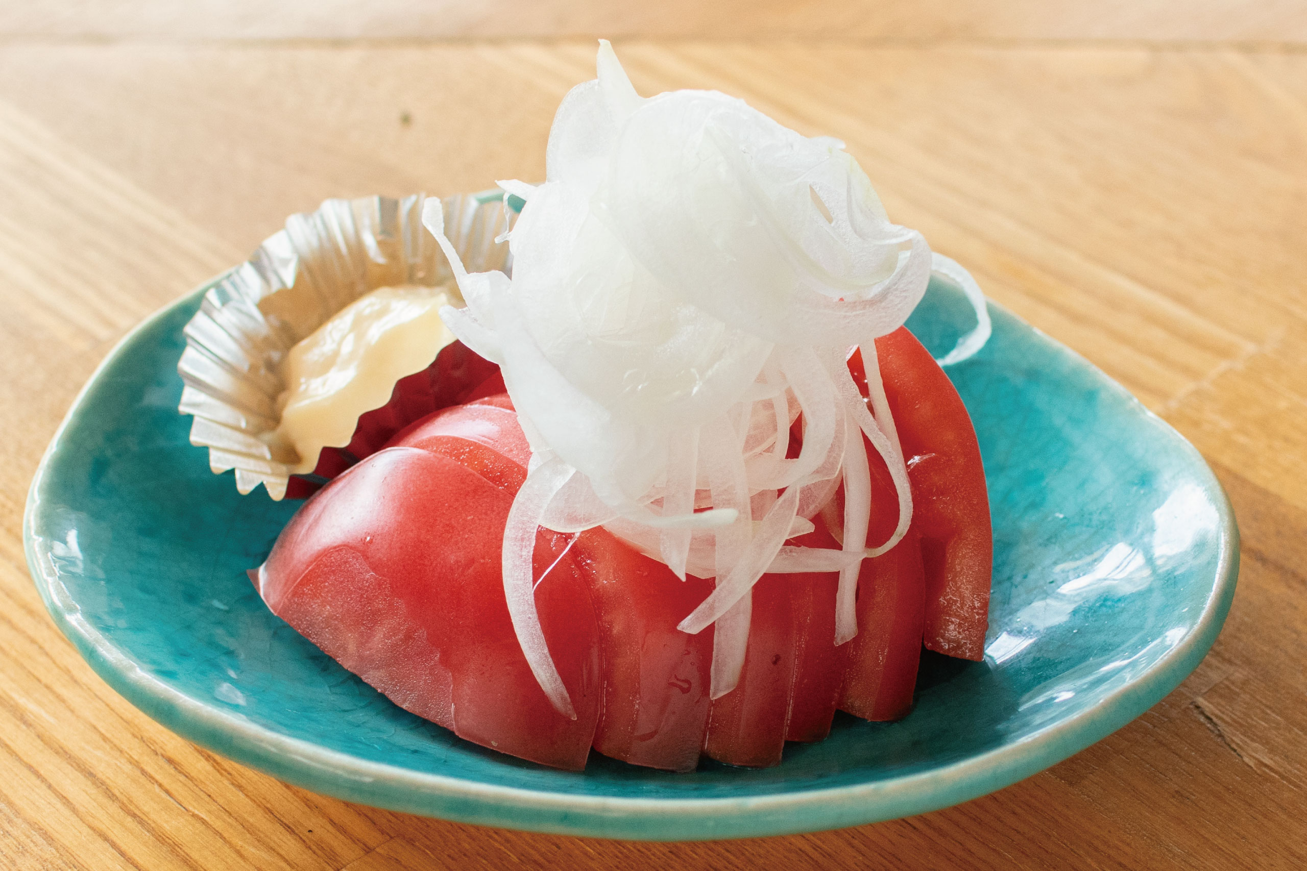 じんべえ太郎グランドメニュー　サラダ　冷やしとまと　すし酒場じんべえ太郎　(株)かんなん丸