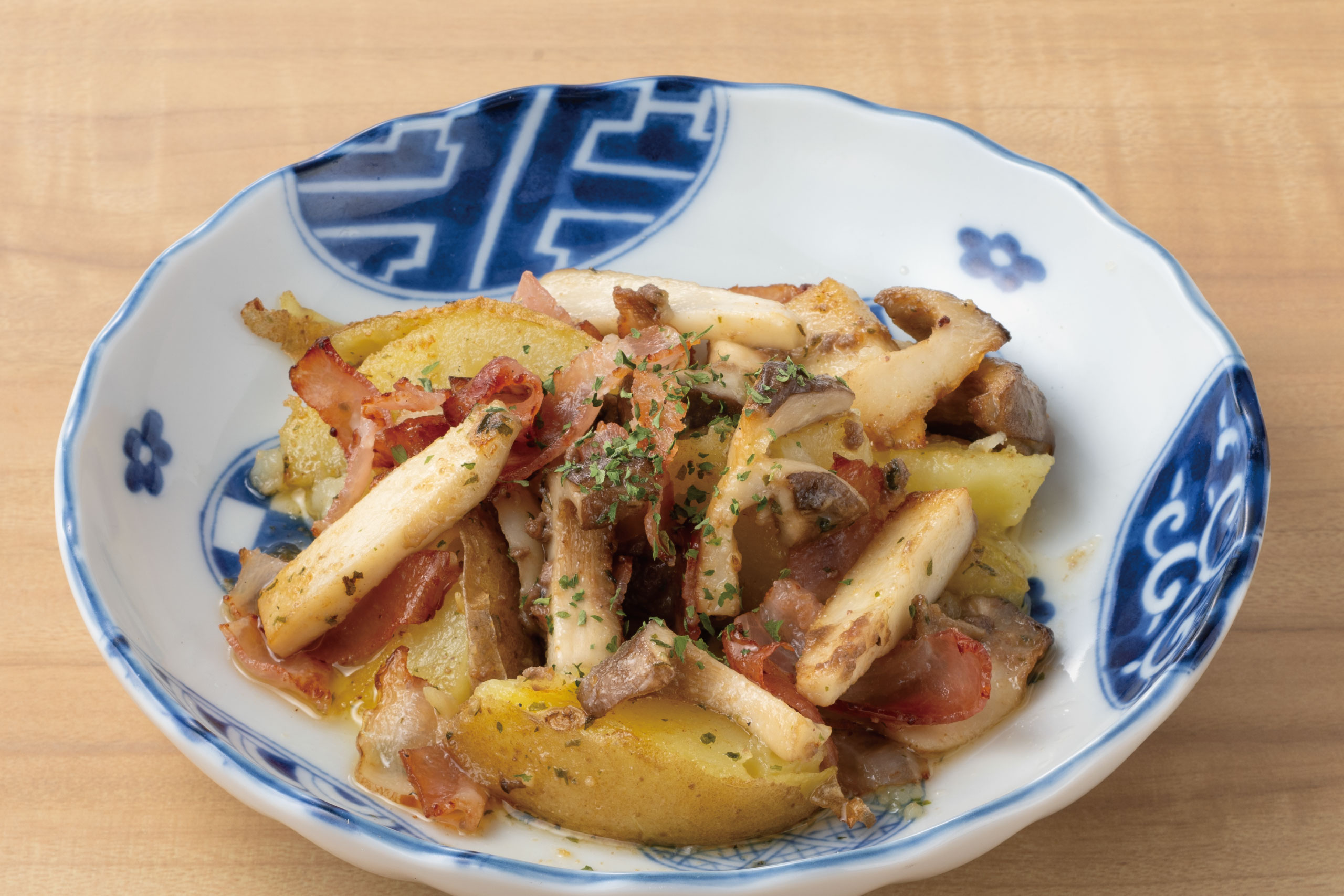 庄や旬メニュー　2025年9月　野菜　炒め物　エリンギとじゃが芋のガーリックバター炒め　庄や　㈱かんなん丸