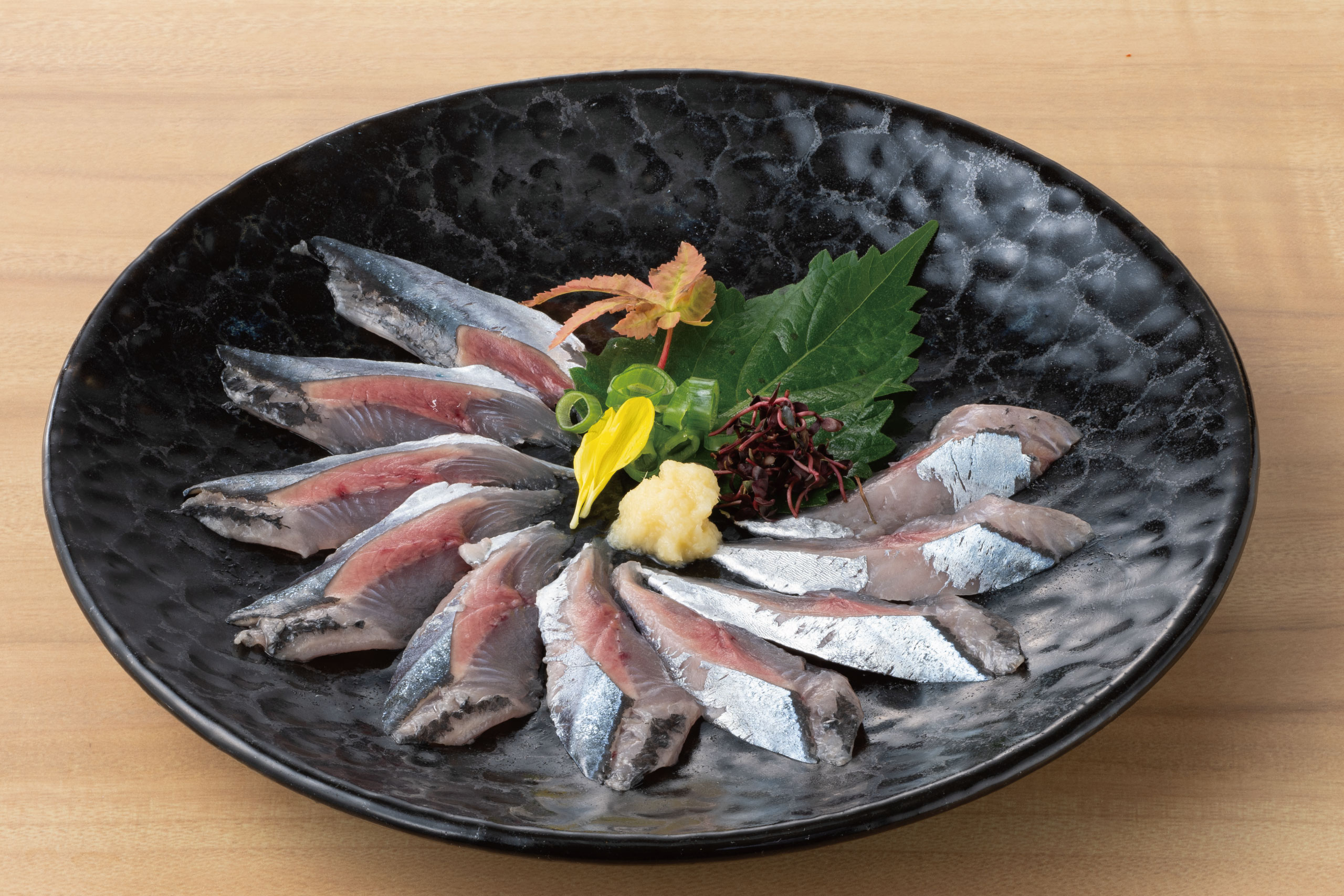 日本海庄や旬メニュー　2025年10月　海鮮　刺身　生秋刀魚の刺身　日本海庄や　㈱かんなん丸