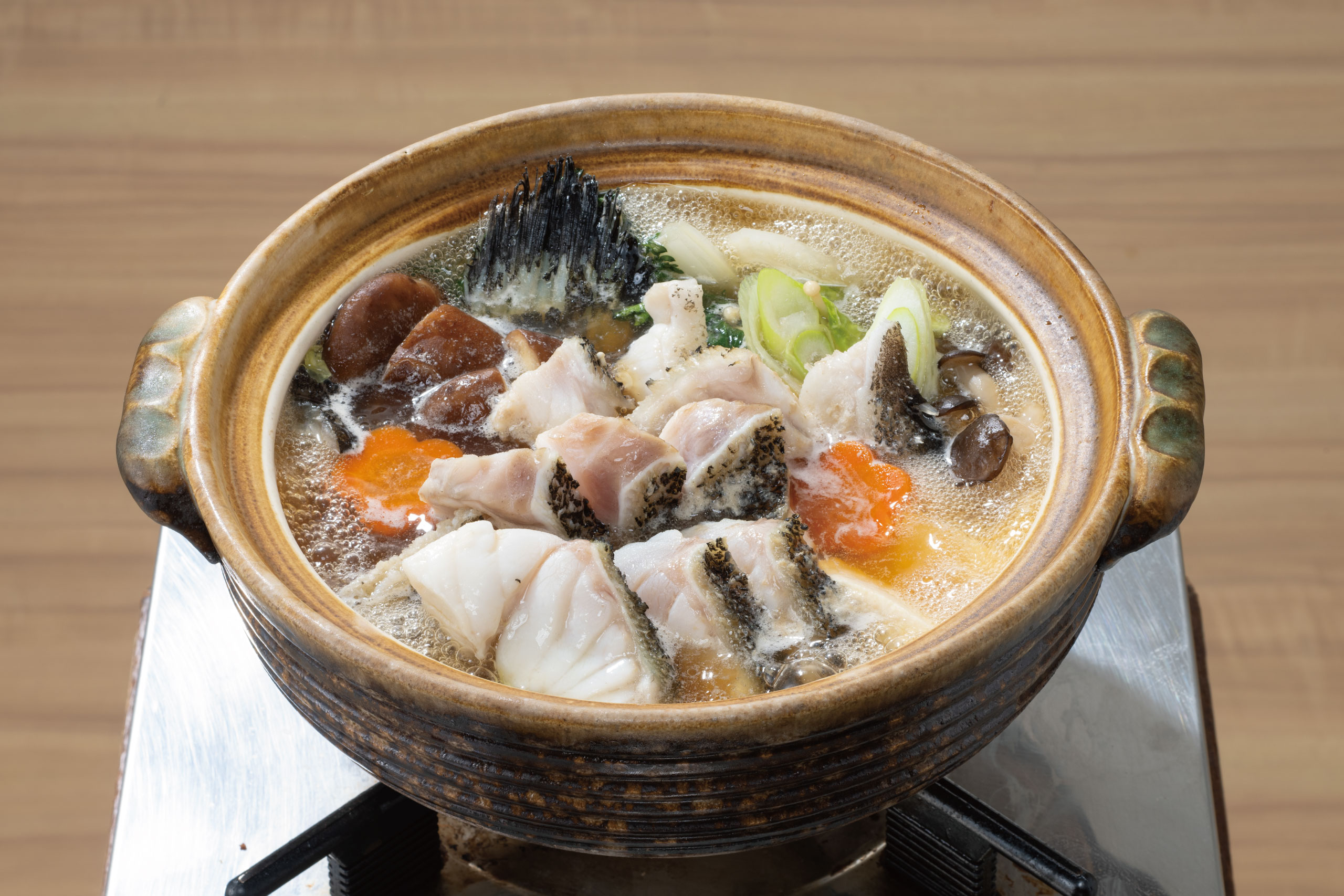 日本海庄や旬メニュー　2025年11月　　クエ鍋（一人前）　日本海庄や　㈱かんなん丸