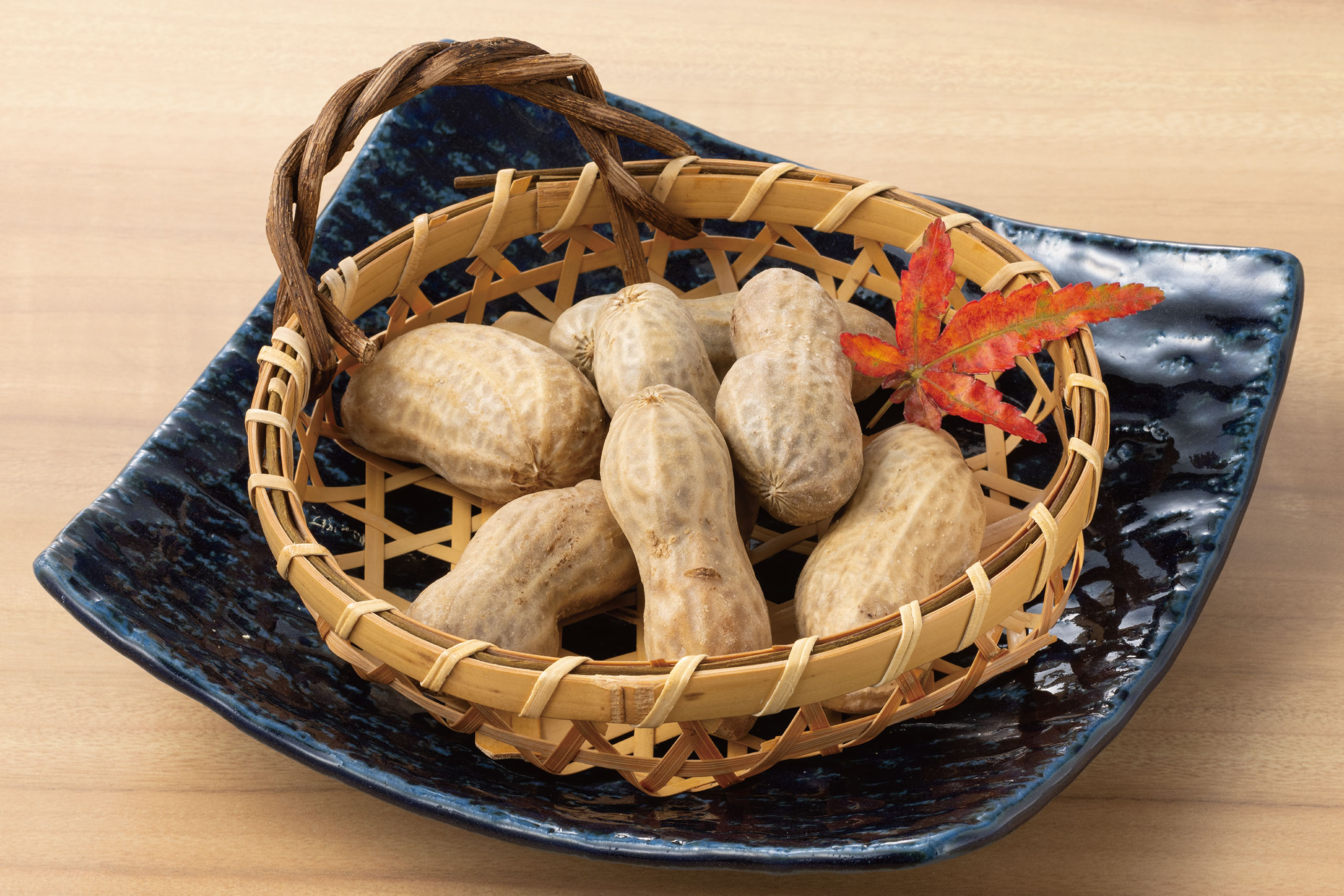 日本海庄や旬メニュー　2025年11月　　茹で落花生　日本海庄や　㈱かんなん丸