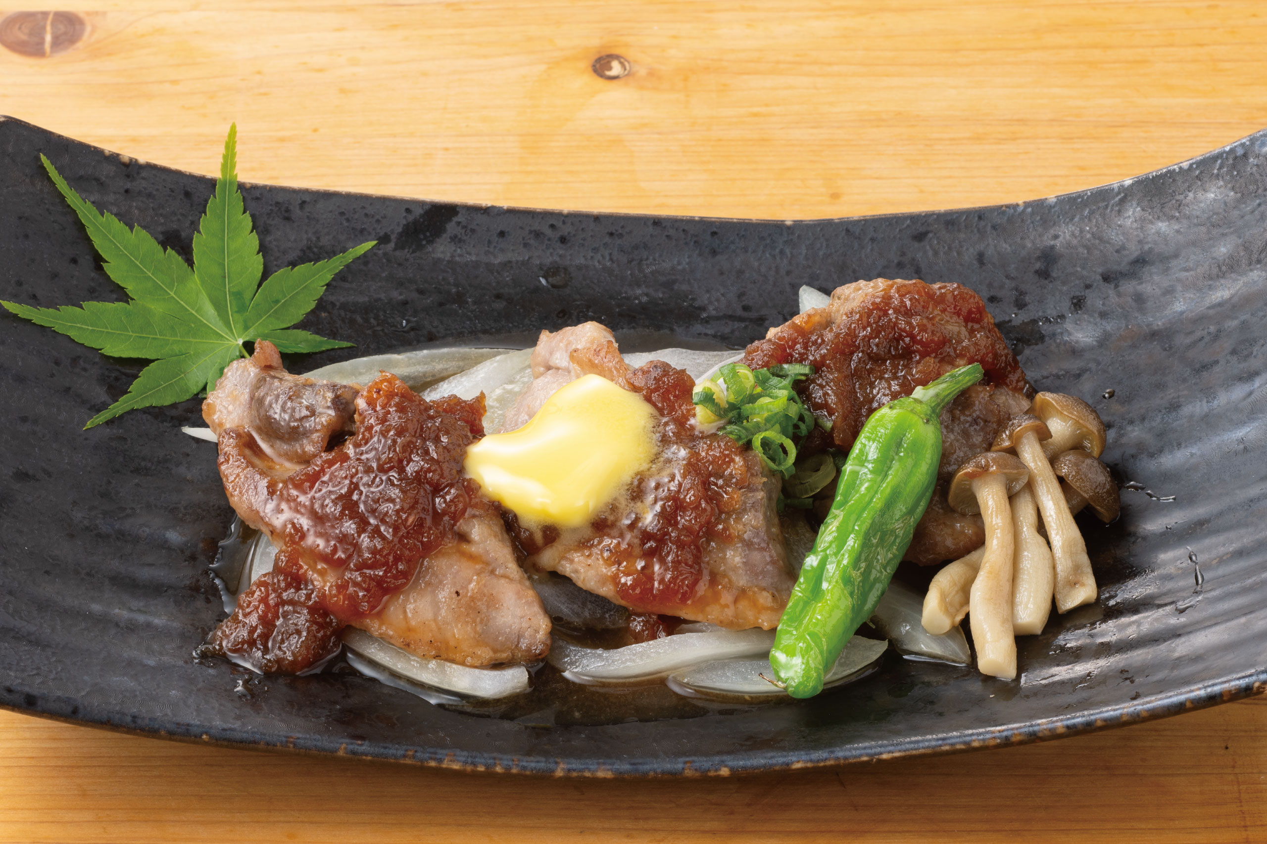 日本海庄や旬メニュー　2025年12月　海鮮　焼き物　鮪ほほ肉　バター醤油　日本海庄や　㈱かんなん丸