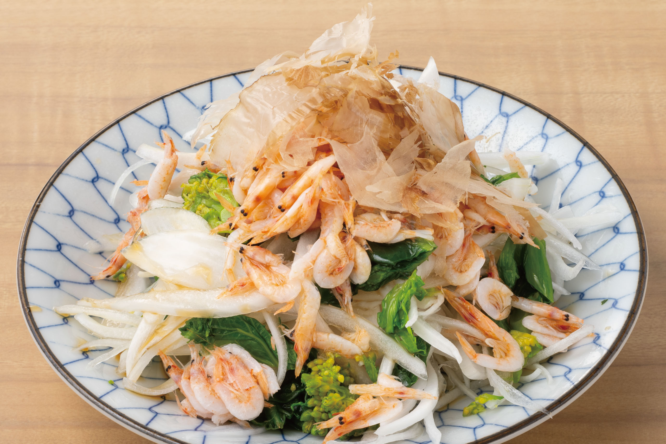 庄や旬メニュー　2026年4月　野菜　サラダ　新玉ねぎと釜揚げ桜海老のサラダ　庄や　㈱かんなん丸