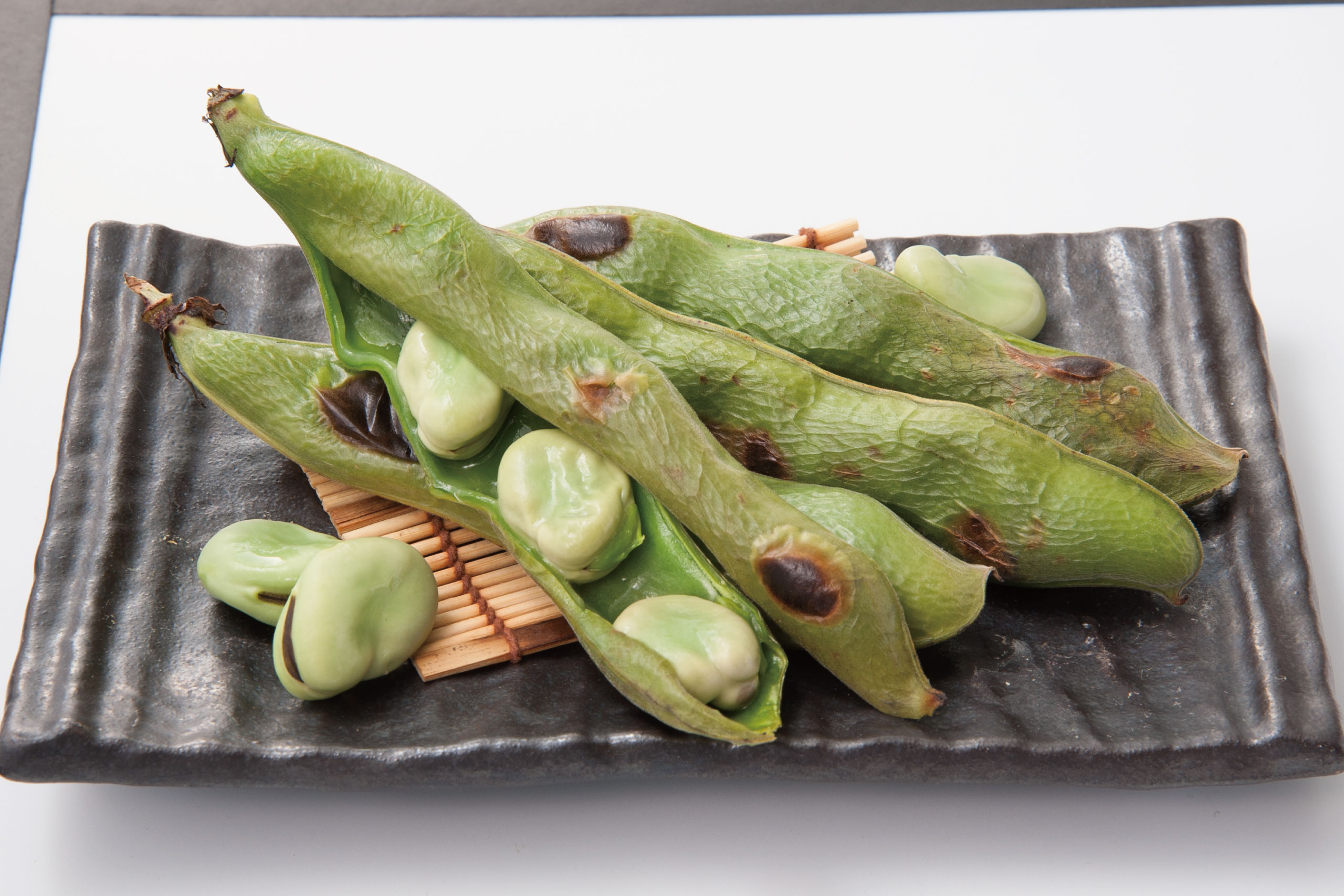 日本海庄や旬メニュー　2026年4月　野菜　焼物　天豆（茹で または 焼き）　日本海庄や　㈱かんなん丸