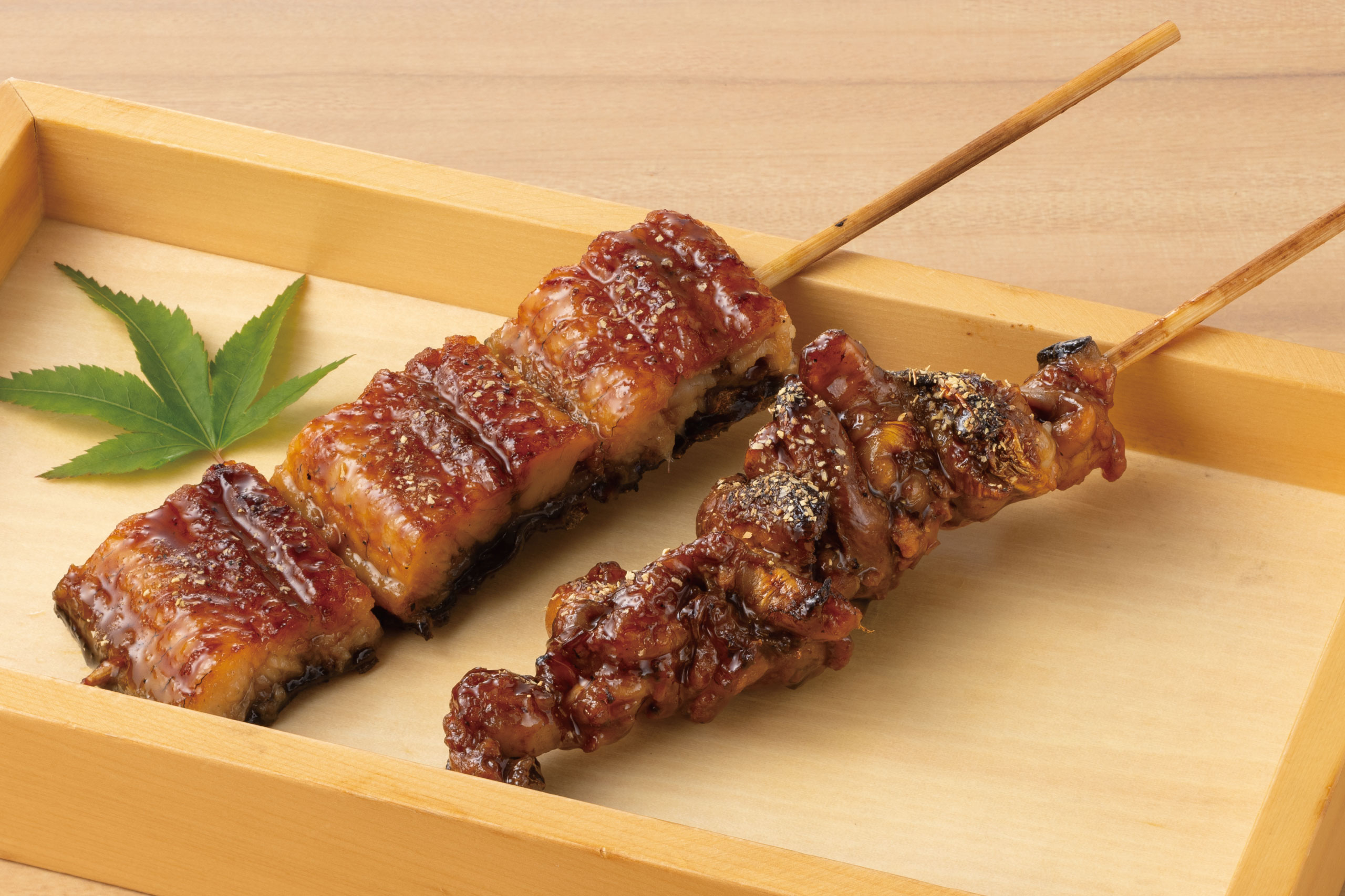 庄や旬メニュー　2026年7月　　鰻串 盛り合わせ（蒲焼き・肝焼き）　庄や　㈱かんなん丸
